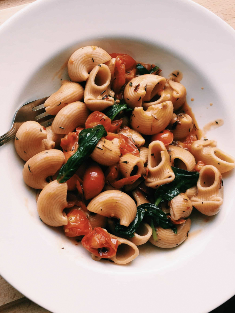 Pasta with Tomatoes & Fresh Basil