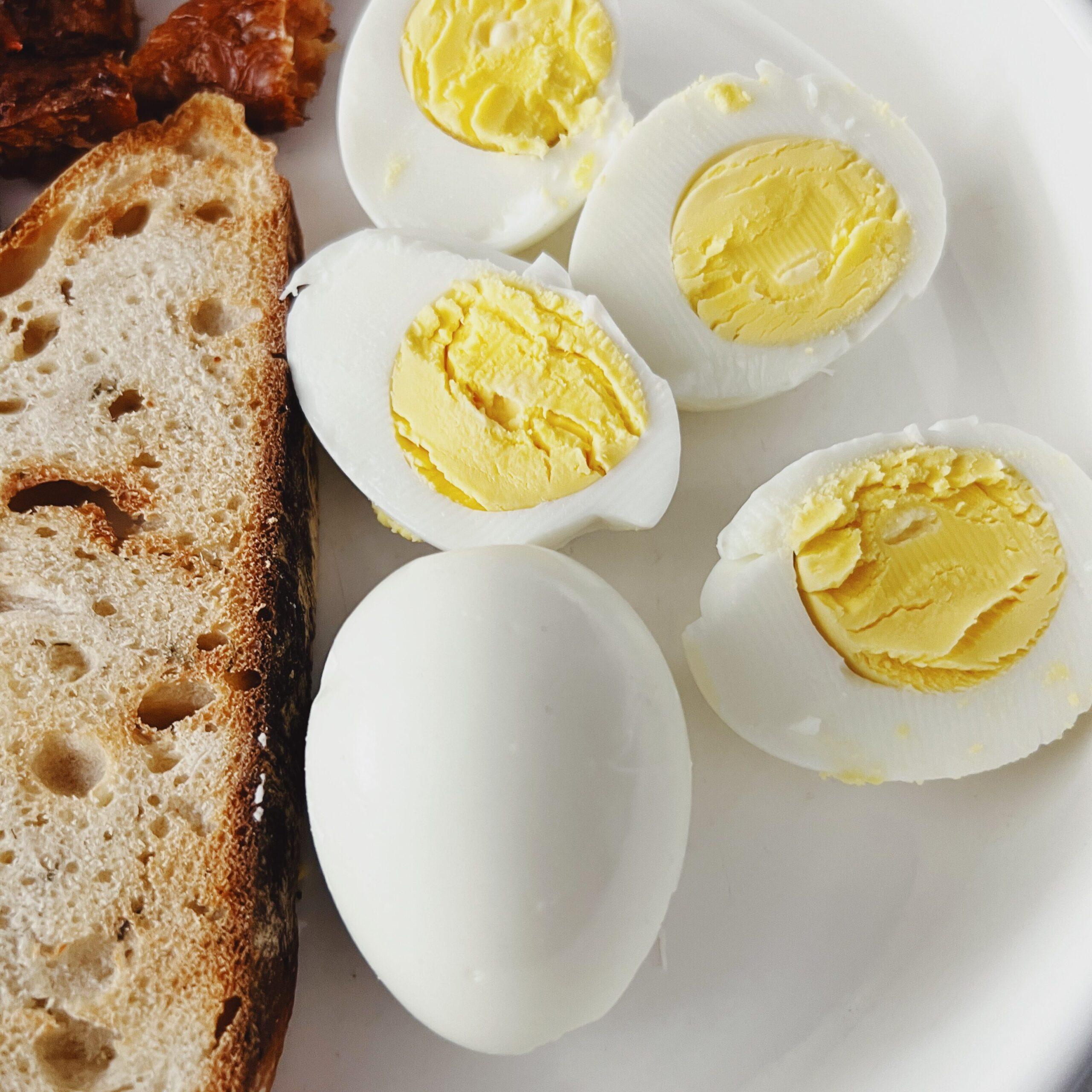 Boiling and Peeling Eggs Perfectly - The Modern Nonna