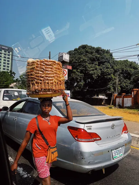 Lagos market photo 2