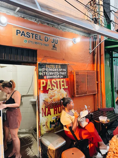 A colorful Salvador storefront