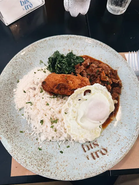 A Salvador lunch plate